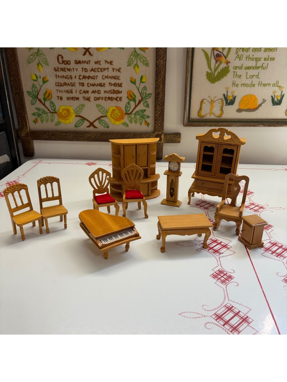 Doll house furniture wooden vintage 90s